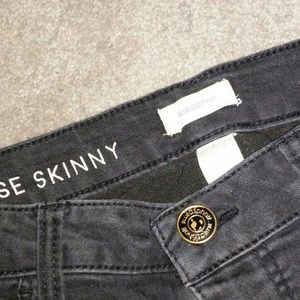 black skinny jeans